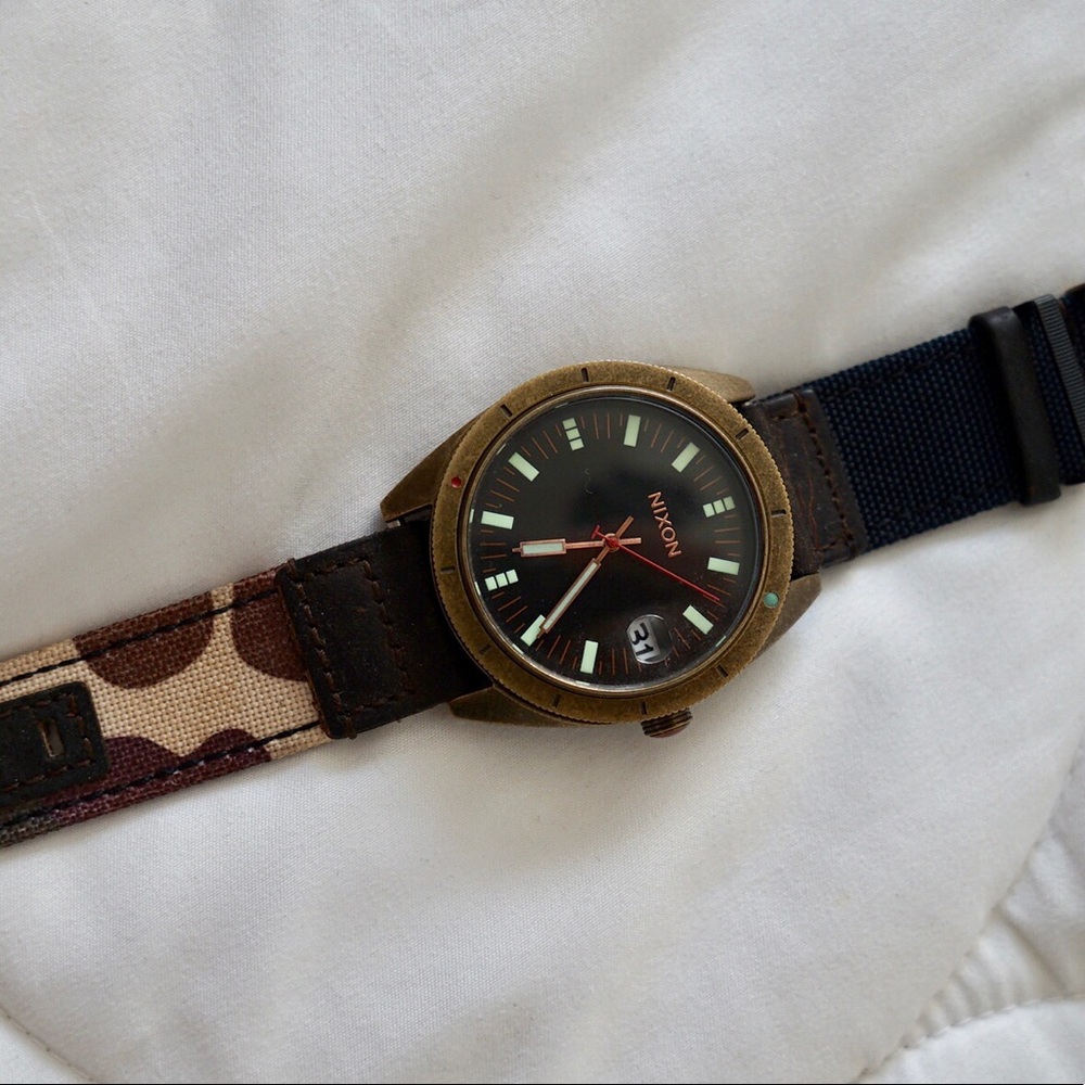 Nixon men watch